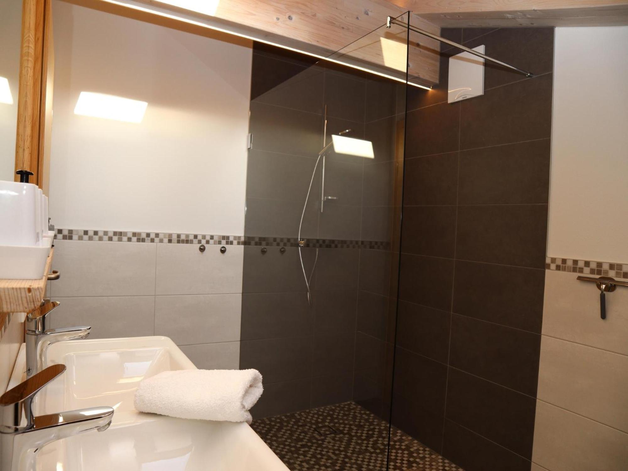 Neukirchen am Großvenediger Apartment Rohregger, Neukirchen מראה חיצוני תמונה